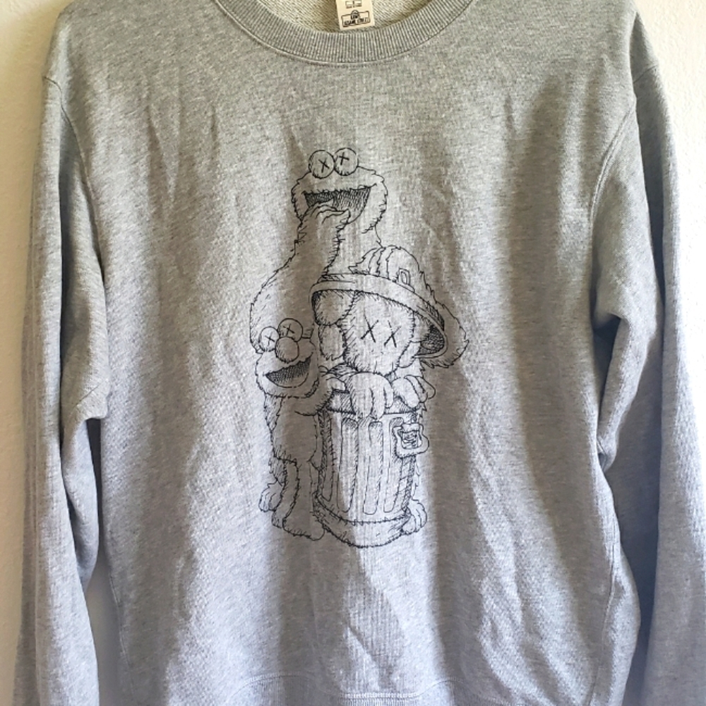 Uniqlo kaws sesame Street sweatshirt